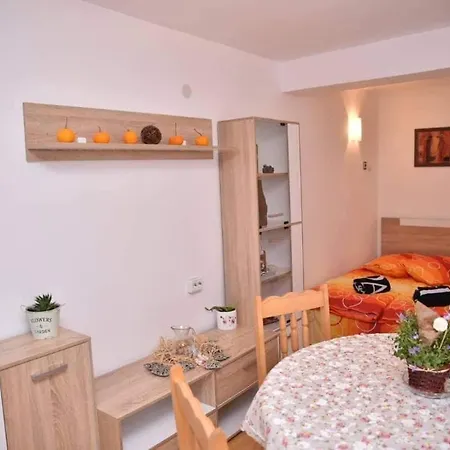 Rose -entire Place Apartment Veliko Tarnovo